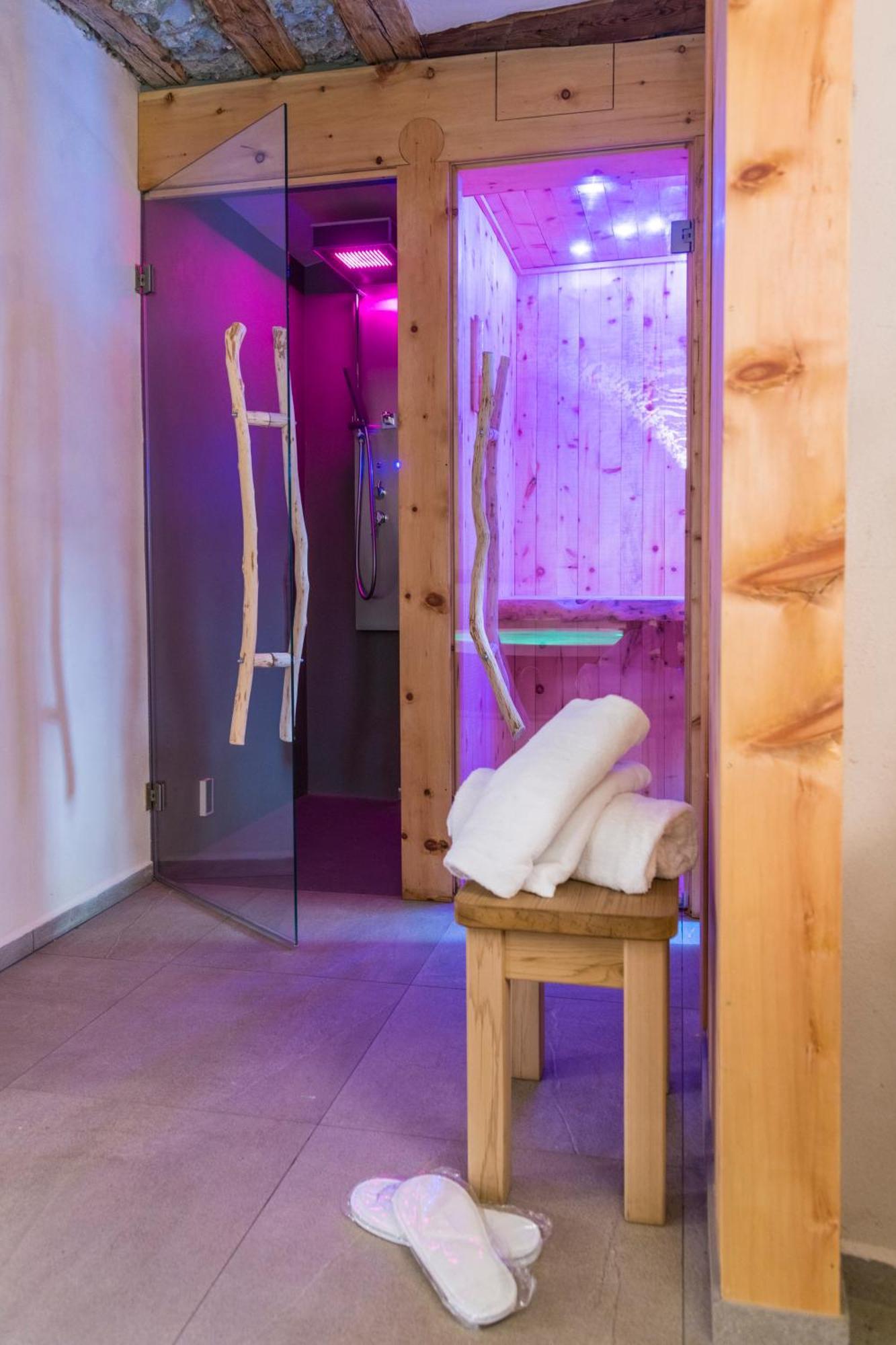 La Placette - Albergo Diffuso E Trattoria Usseaux Zewnętrze zdjęcie