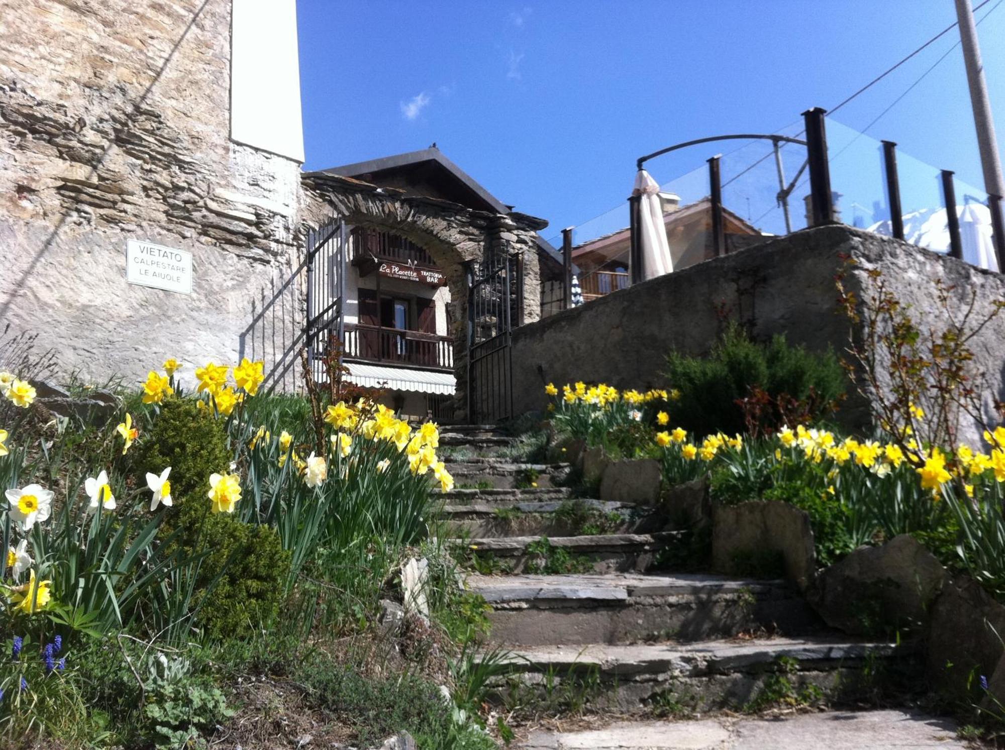 La Placette - Albergo Diffuso E Trattoria Usseaux Zewnętrze zdjęcie