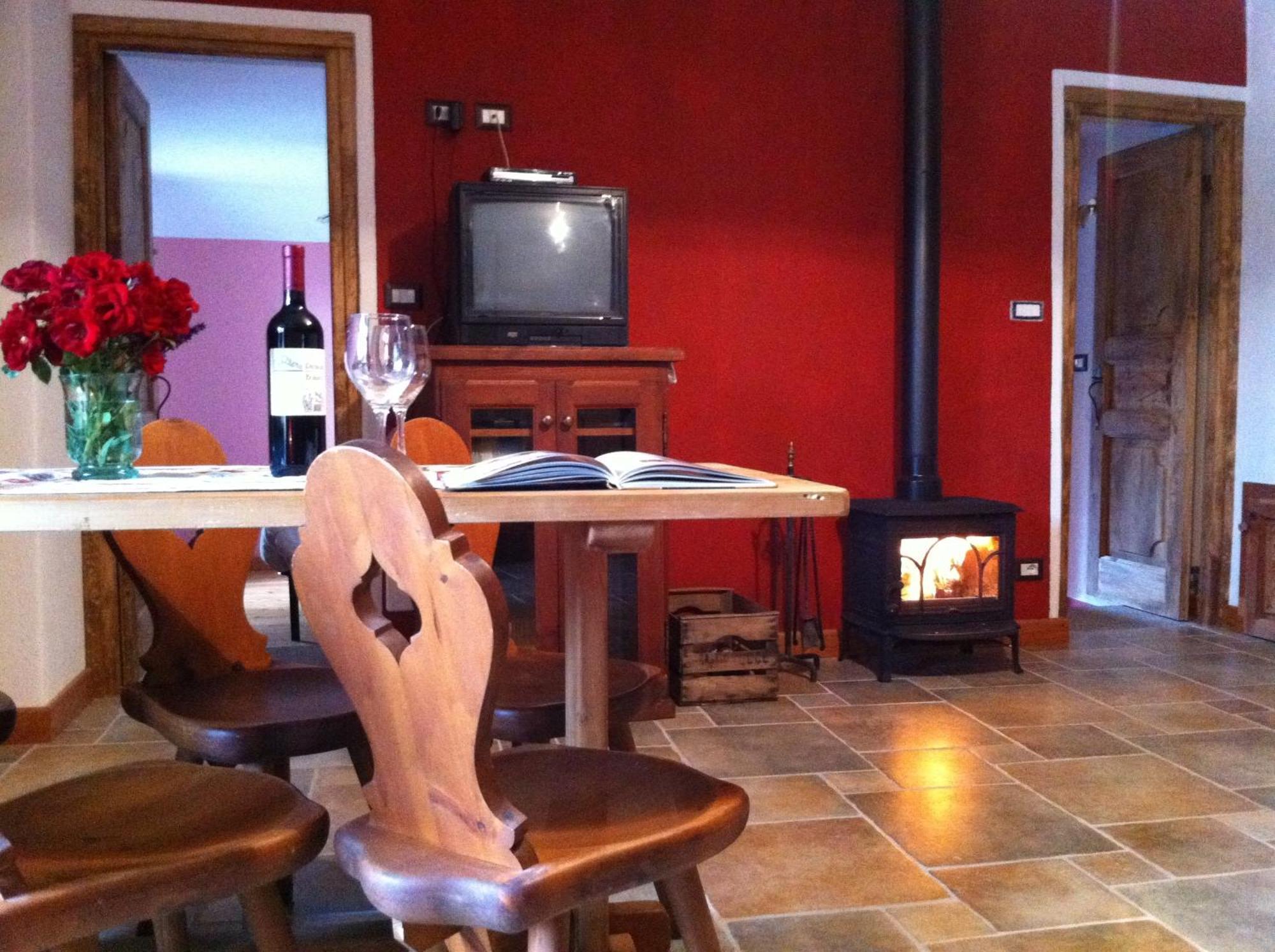 La Placette - Albergo Diffuso E Trattoria Usseaux Zewnętrze zdjęcie