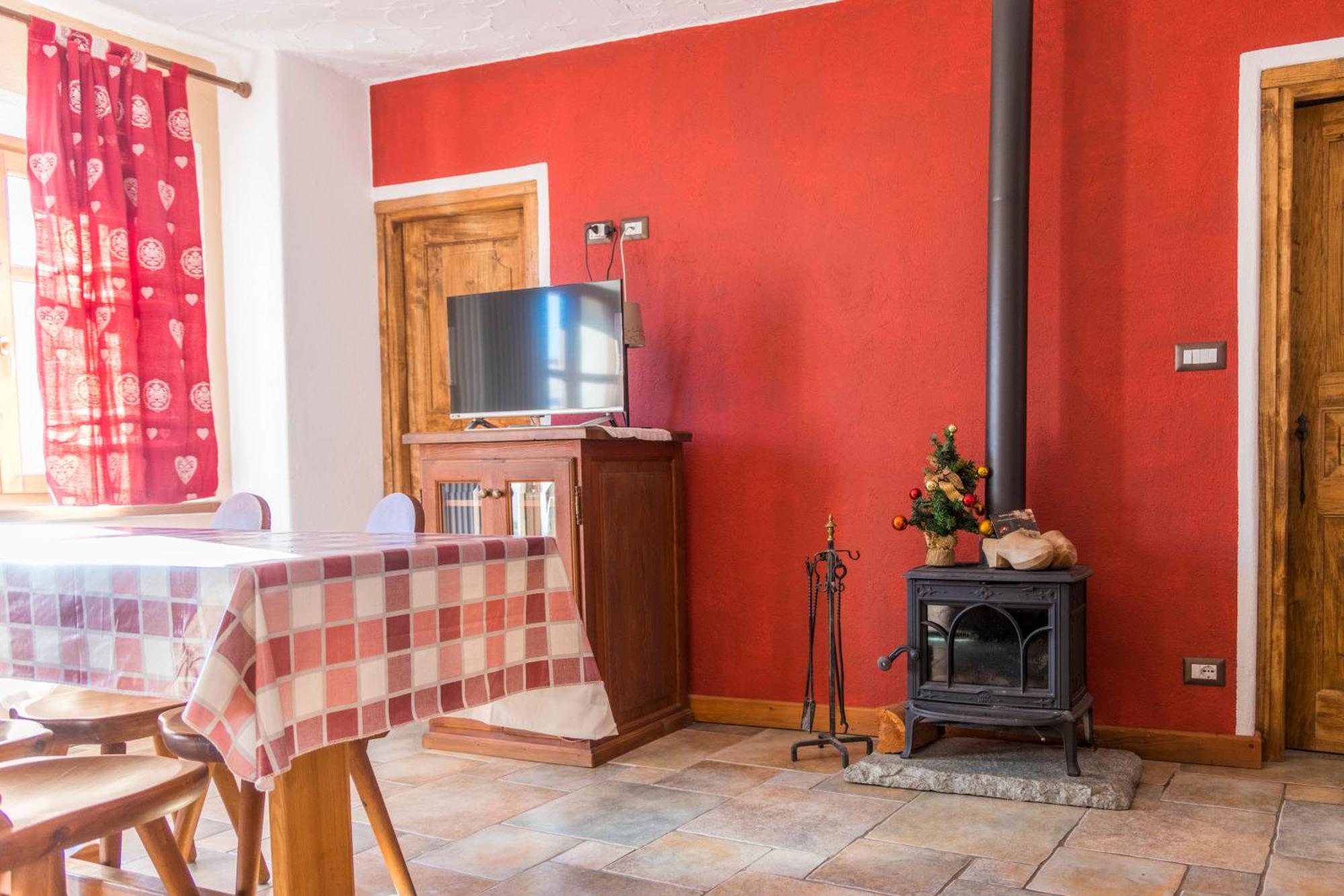 La Placette - Albergo Diffuso E Trattoria Usseaux Zewnętrze zdjęcie